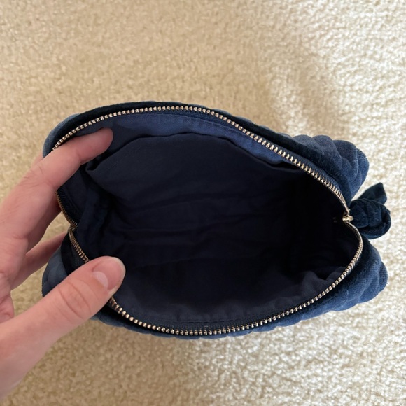 Sézane Women’s Cotton Makeup Bag. - Picture 6 of 9